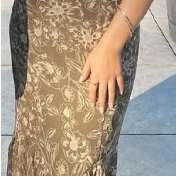 Petal & Pup Beige Floral Maxi Dress - Picture 2 of 2